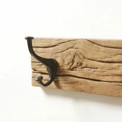 Maisons Du Monde Portemanteaux Et Patères Patère 5 Crochets En Bois Recyclé Et Métal Noir 10 Maisons Du Monde Portemanteaux Et Patères Patère 5 Crochets En Bois Recyclé Et Métal Noir -Meubles d'appoint Soldes patere 5 crochets en bois recycle et metal noir 1000 2 7 189263 3