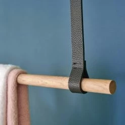 Mob In Valets De Nuits Et Portants Penderie Suspendue Bois Et Lanières Cuir Noir L100 Cm -Meubles d'appoint Soldes penderie suspendue bois et lanieres cuir noir l100 cm 5