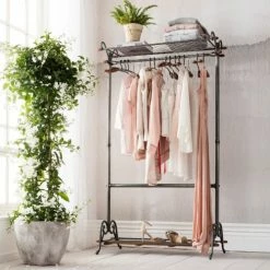 Kare Design Portemanteaux Et Patères Porte-manteau 12 Cintres En Acier Et Manguier -Meubles d'appoint Soldes porte manteau 12 cintres en acier et manguier 1